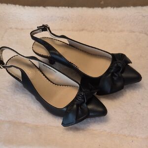 Isaac Mizrahi Black Bow Slingback Heels